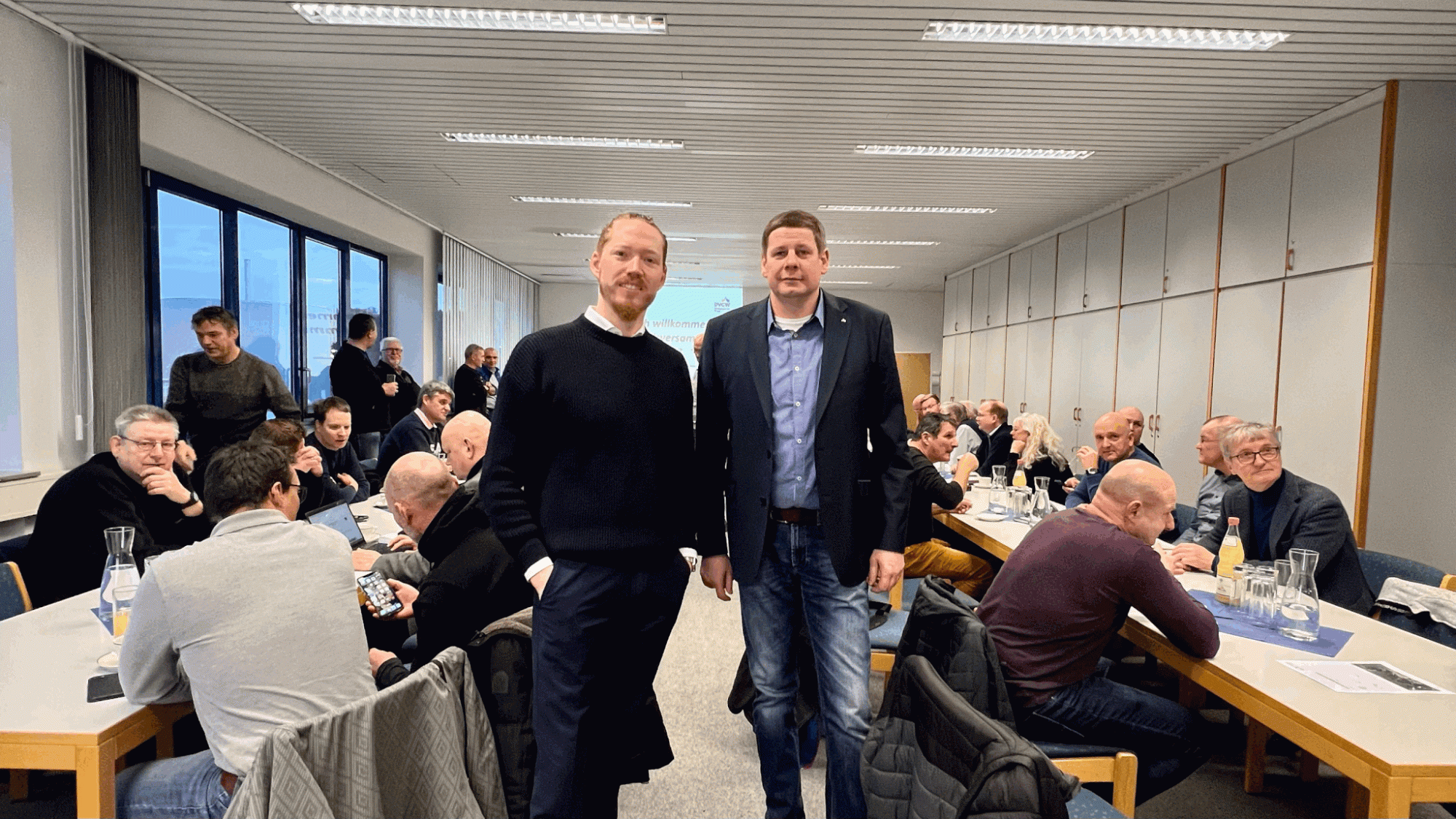 Max zusammen mit dem Vorsitzenden der DVGW Ortsgruppe Gera bei der Mitgliederversammlung