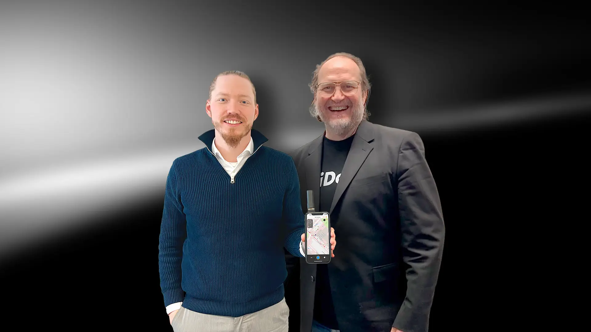 Max Erdmann (Geschäftsführer Vaira UG) und Ben Rünger (Marketing vigram) präsentieren die Kooperation.